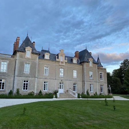 Chateau De St-Fulgent, Gite La Tour Saint-Fulgent ภายนอก รูปภาพ